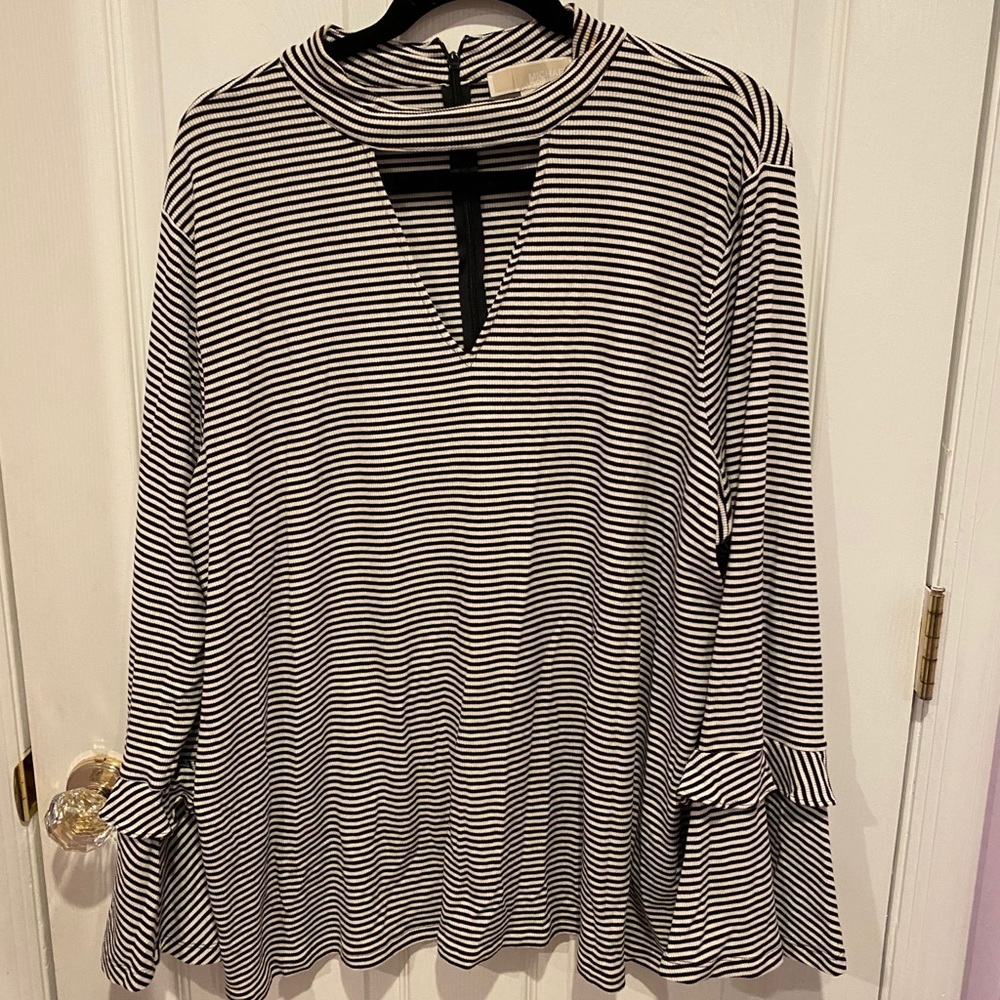 Michael Kors long sleeved shirt